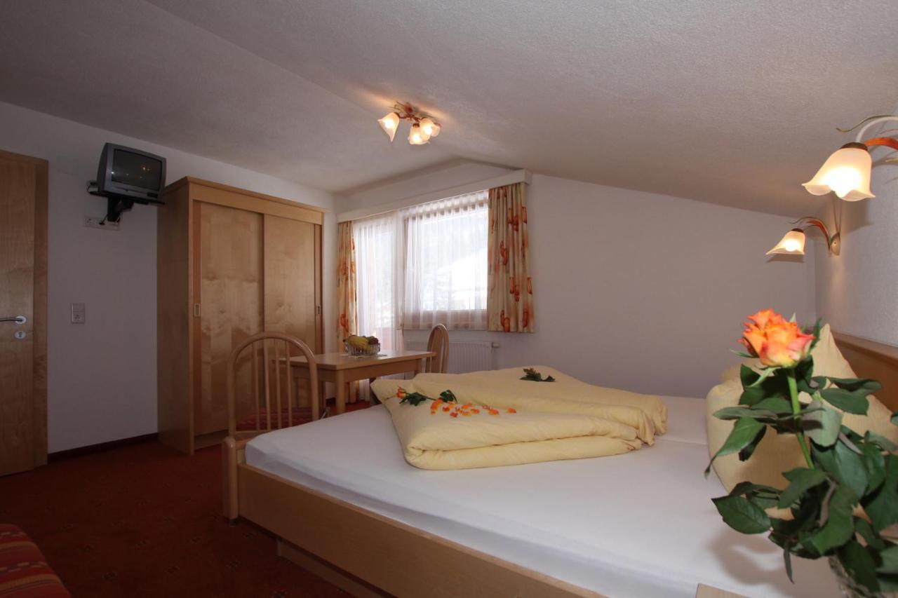 Lechlihof Otel Ischgl Oda fotoğraf