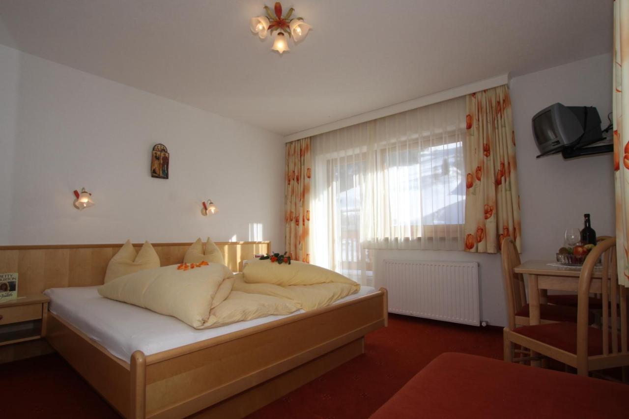 Lechlihof Otel Ischgl Oda fotoğraf